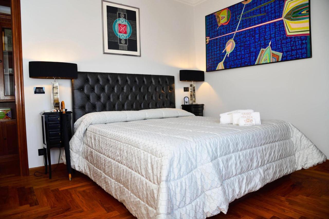 Отель Regal House Roma Navigatori 23 Экстерьер фото