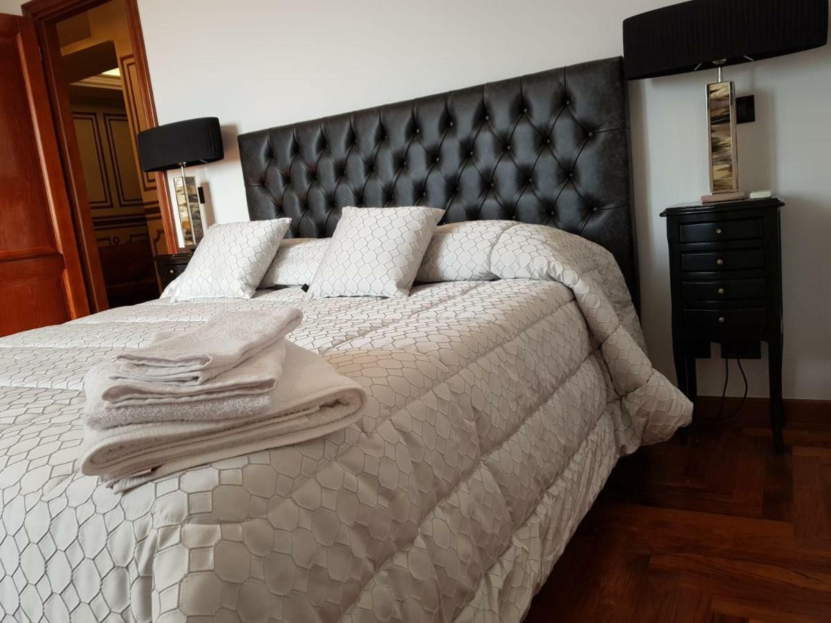 Отель Regal House Roma Navigatori 23 Экстерьер фото